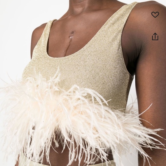 Oseree feather trim crop top - Picture 4 of 5